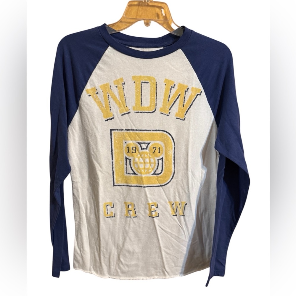 Disney Walt Disney World Long Sleeve T-shirt - size small - GUC